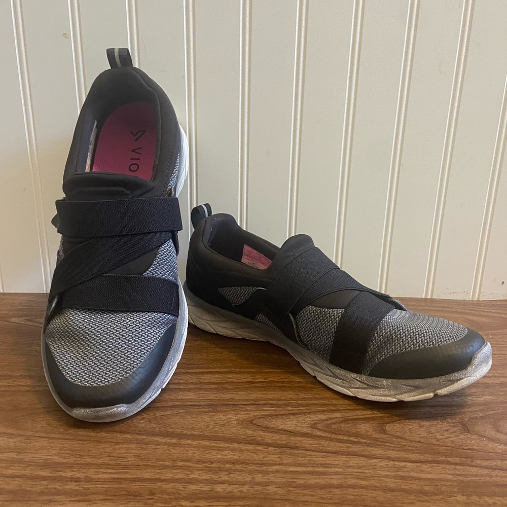 Vionic Women’s Dash Sneaker Low Top Elastic Hook & Loop Comfort Black Grey 10